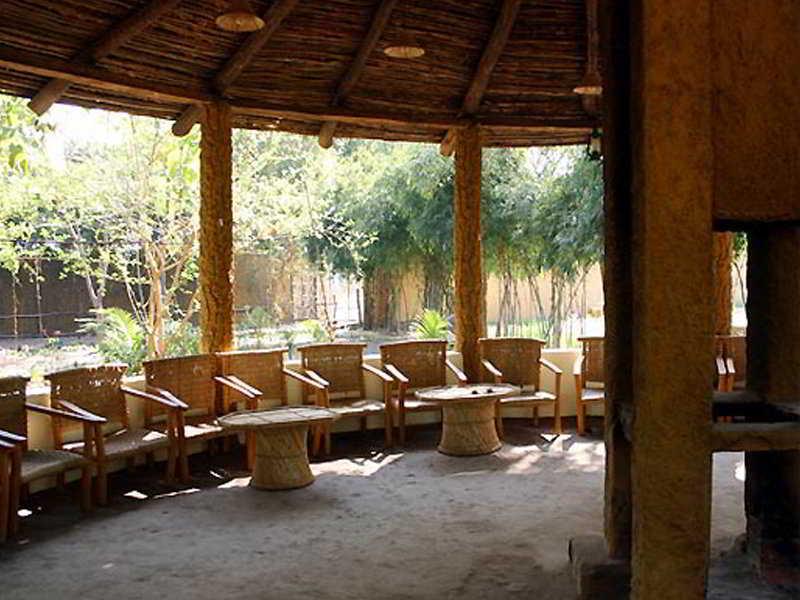 Tiger'S Den Resort Bandhavgarh National Park Esterno foto