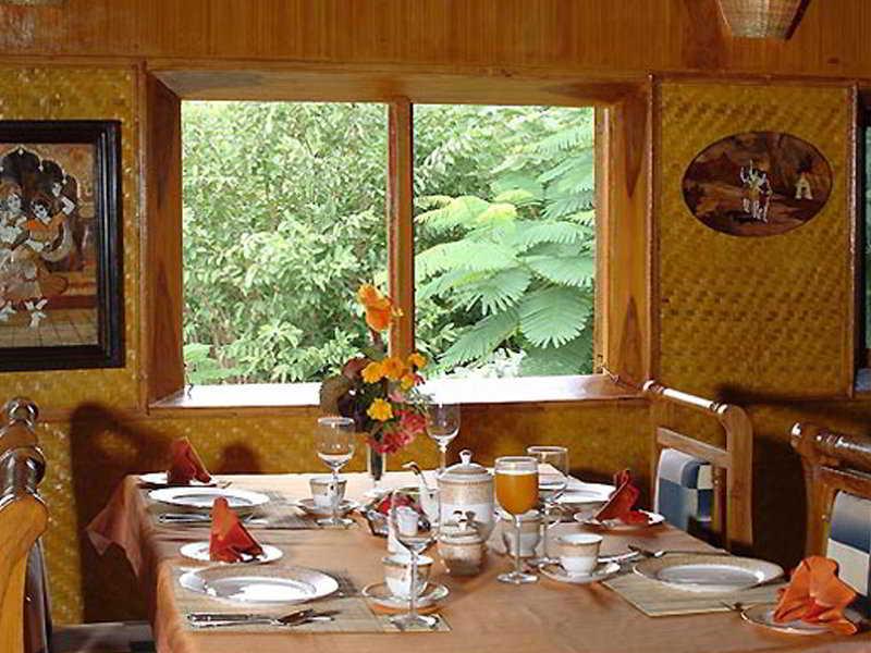 Tiger'S Den Resort Bandhavgarh National Park Esterno foto