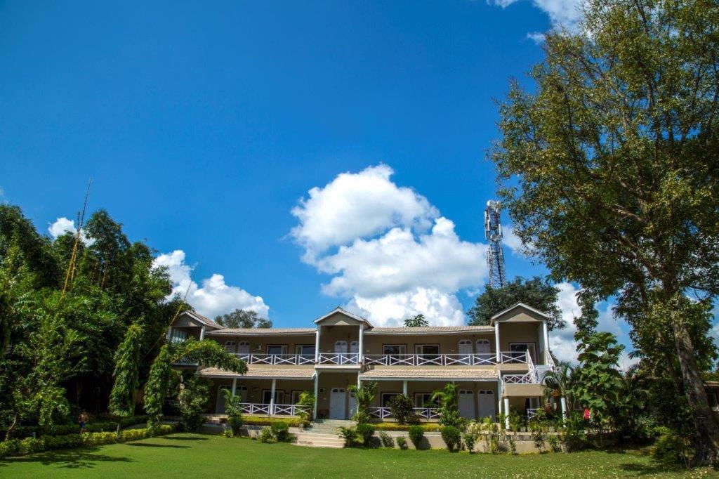 Tiger'S Den Resort Bandhavgarh National Park Esterno foto
