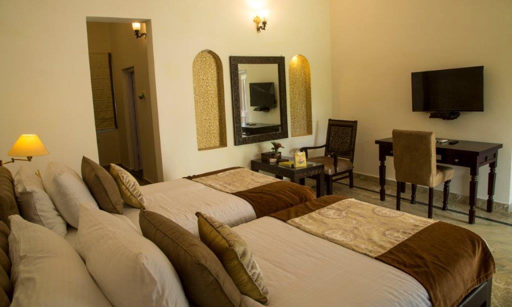 Tiger'S Den Resort Bandhavgarh National Park Esterno foto